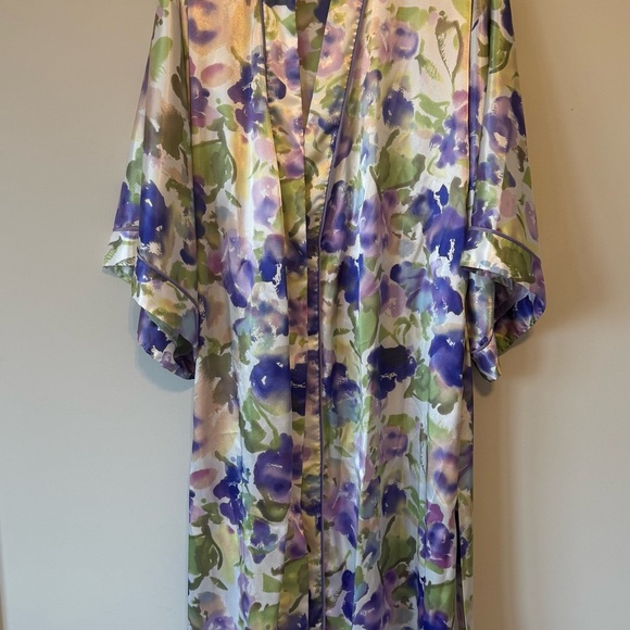 Natori Classics Multicolor Robe - Picture 6 of 7
